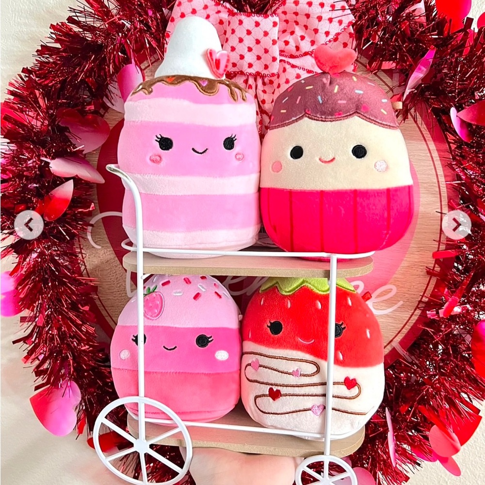 Shelly the Strawberry Pancake Valentine Squishmallow 5” NWT